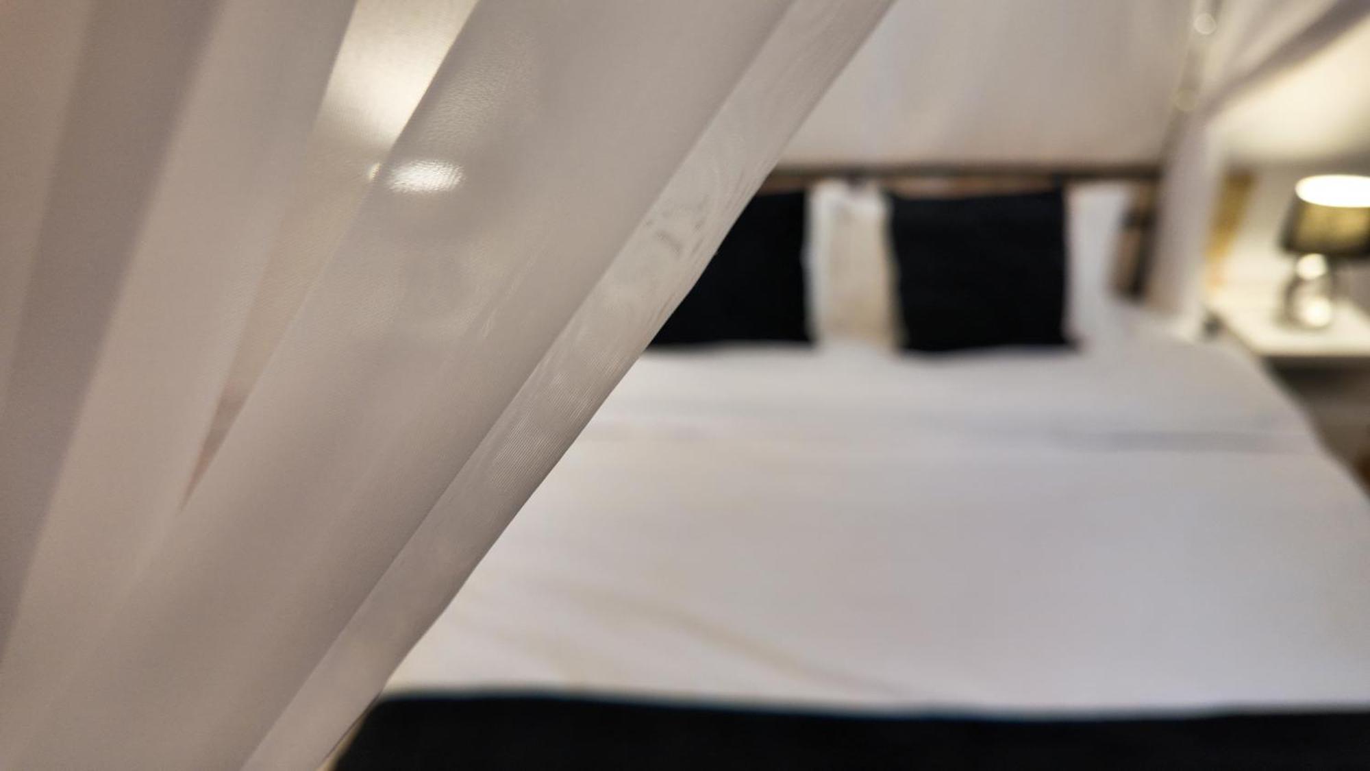 Intimo Oldtown Romantic Apartment Braşov Buitenkant foto